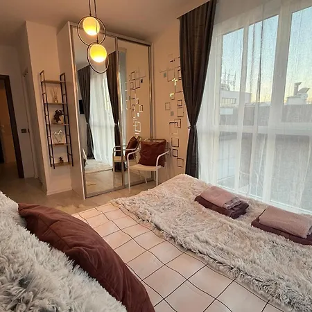 The Tower - Lovely @ Royal Towers *