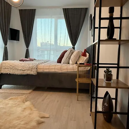 The Tower - Lovely @ Royal Towers شقة