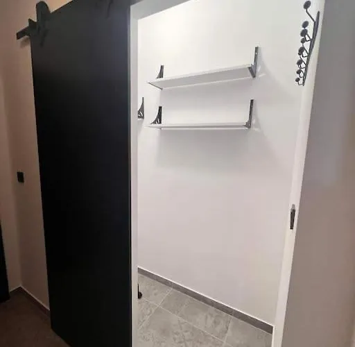 The Tower - Lovely @ Royal Towers Appartement